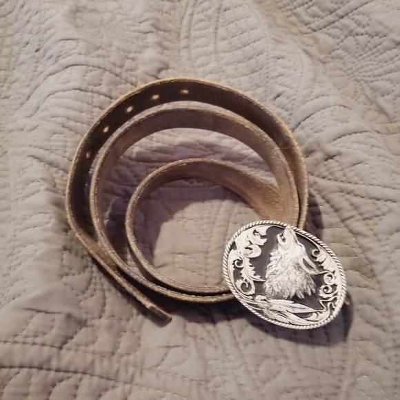 Siskiyou Buckle Co 3D Wild Wolf Howling Leaf Belt Buckle Gray Black Vintage 1995 - Picture 4 of 8